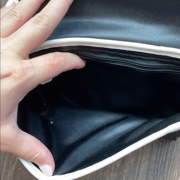 Coach clutch/wristlet, new with tags - Picture 3 of 3